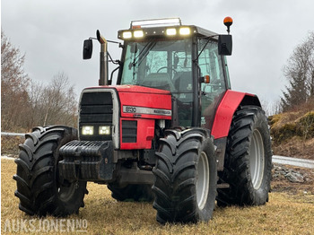 Tractor agricol MASSEY FERGUSON 1000 series