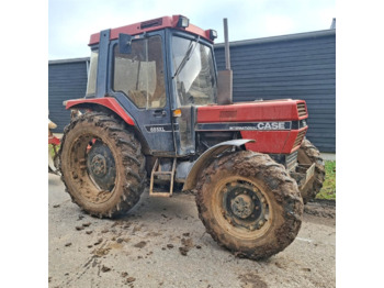 Tractor agricol CASE IH XL