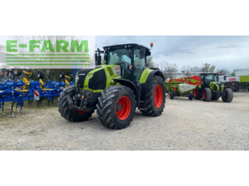 Tractor agricol CLAAS Axion