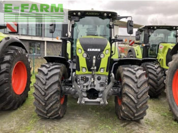 Tractor agricol CLAAS Axion 800