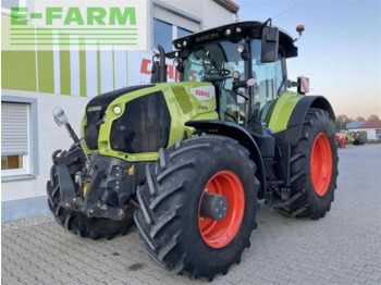 Tractor agricol CLAAS Axion 870