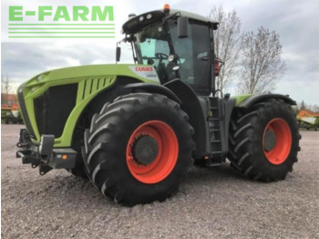 Tractor agricol CLAAS Xerion 5000