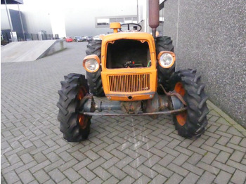 Tractor agricol FIAT
