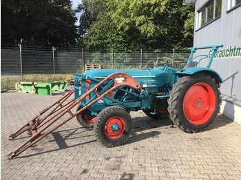 Tractor agricol HANOMAG