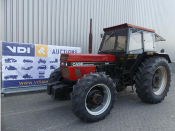 Tractor agricol INTERNATIONAL