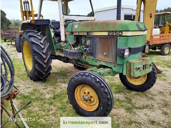 Tractor agricol JOHN DEERE 2250