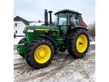Tractor agricol JOHN DEERE