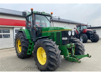 Tractor agricol JOHN DEERE 7800