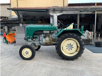Tractor agricol STEYR