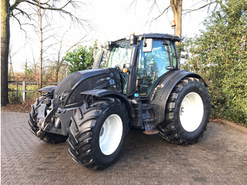 Tractor agricol VALTRA N174