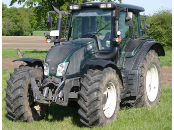 Tractor agricol VALTRA N143