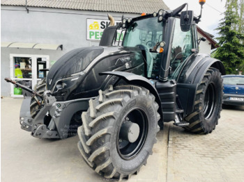Tractor agricol VALTRA T154