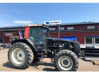 Tractor agricol VALTRA 8000