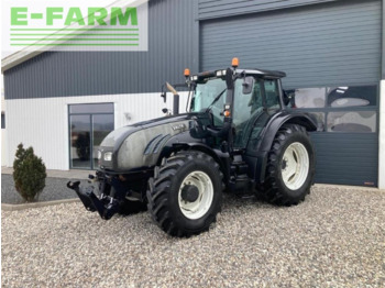 Tractor agricol VALTRA T172