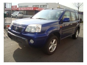 Nissan X-Trail 2.0 103 KW - Automobil