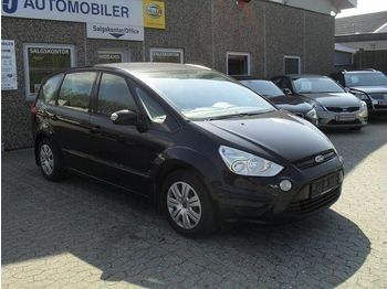 Microbuz, Transport persoane FORD S-MAX 2,0 TDCi 140 Trend aut: Foto 1