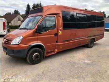 Microbuz, Transport persoane IVECO A65C18: Foto 1