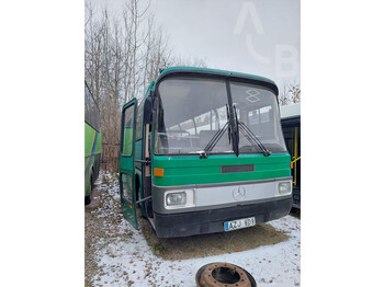 Autobuz interurban Mercedes-Benz O 303: Foto 1