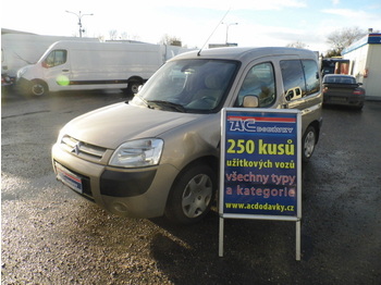 Citroën Berlingo 1.6i 5sitze klima LPG  - Microbuz
