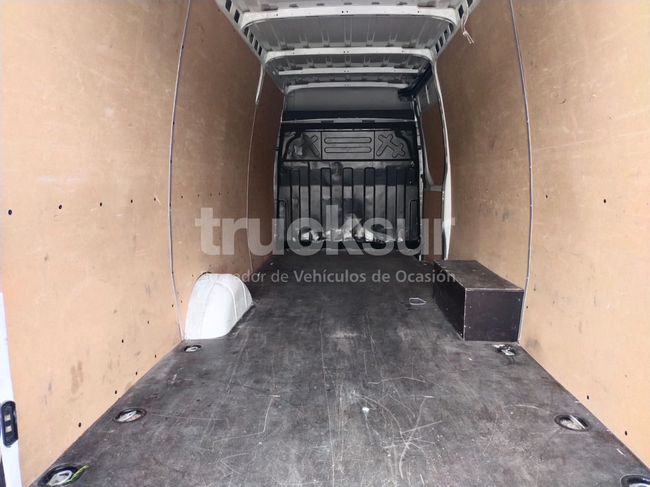 Leasing de IVECO DAILY 35S16 IVECO DAILY 35S16: Foto 9