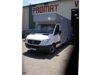 Mercedes Camion Restauration cuisine food truck - autorulota comerciala