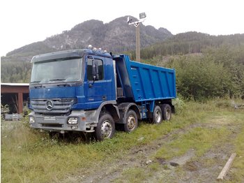 MERCEDES 41-50 - Camion basculantă