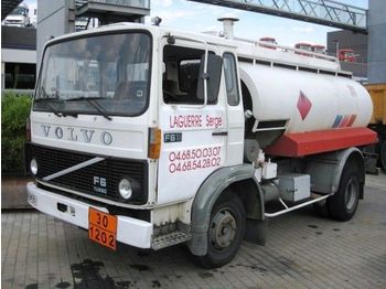 Volvo F610 - 5600 LITERS - Camion cisternă