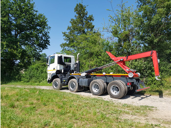 Camion cu cârlig TATRA T 158-8P6R44.261 8x8.2