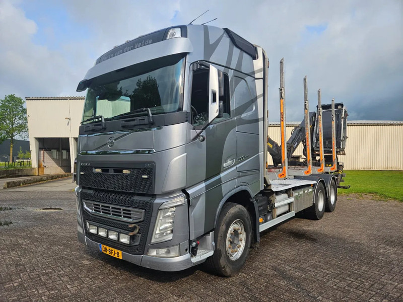 Camion forestier Volvo FH 500 | 6X4 | Kesla 2110T Crane