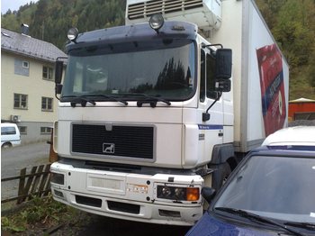 MAN 26-403 - Camion frigider