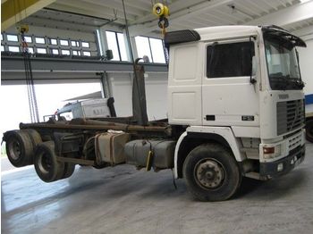 Volvo F 12.400 - 6X2 - Camion transport containere/ Swap body
