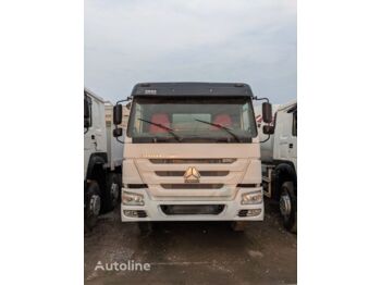 Camion platformă HOWO 375 HP 8x4 Drive Flatbed Cargo Truck With Fence: Foto 1