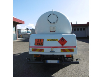 IVECO 120.22 - Camion cisternă: Foto 3
