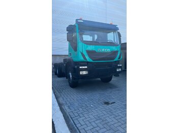 Camion şasiu nou IVECO AD 380 T 38H - EURO 3 - NEW: Foto 1