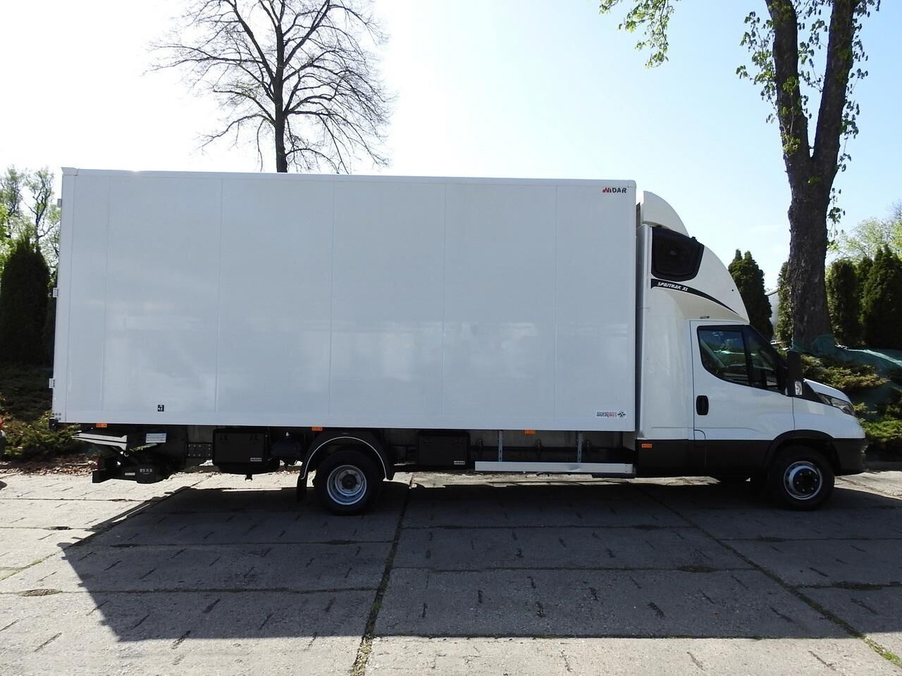 Camion furgon IVECO DAILY 70C18 Koffer: Foto 4