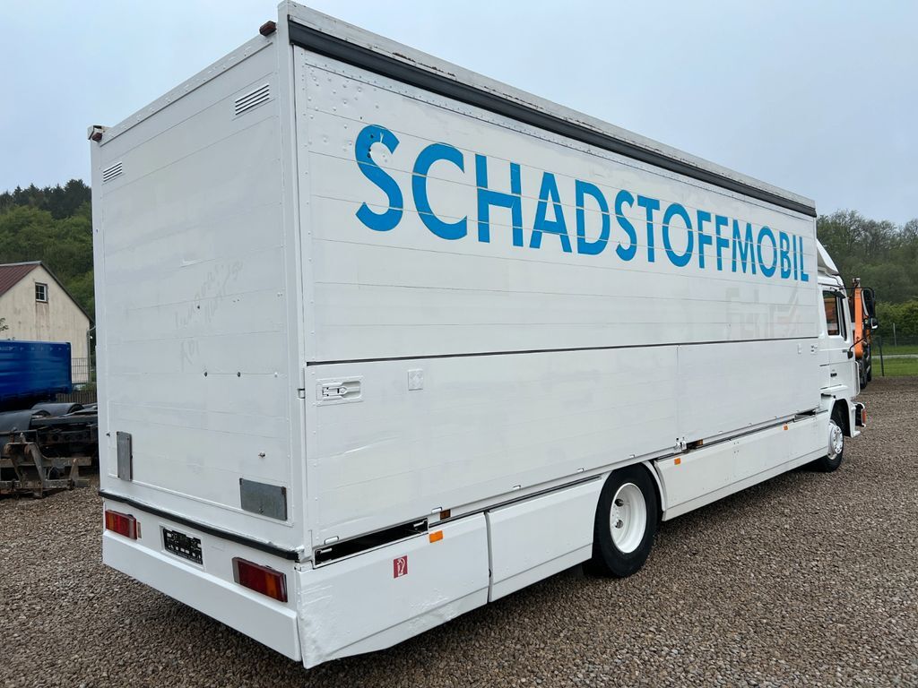 Camion pentru transportul băuturilor MAN 14.272 Schwenkwand / Schadstoffmobil: Foto 2