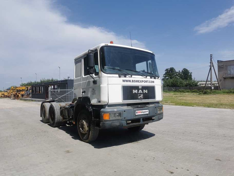 Camion şasiu MAN 26.403 chassis truck: Foto 3