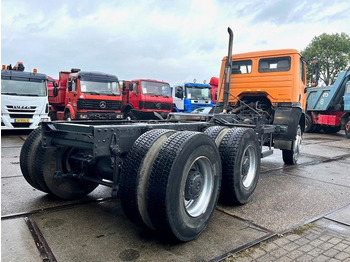 Camion şasiu Mercedes-Benz SK 2527 K 6x4 FULL STEEL CHASSIS (MANUAL GEARBOX / FULL STEEL SUSPENSION / REDUCTION AXLES / V6 ENGINE): Foto 3