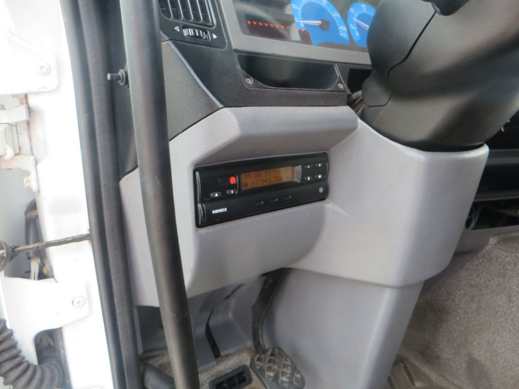 Camion cu prelată Renault Premium 270 4x2 TILT+TAIL LIFT: Foto 19