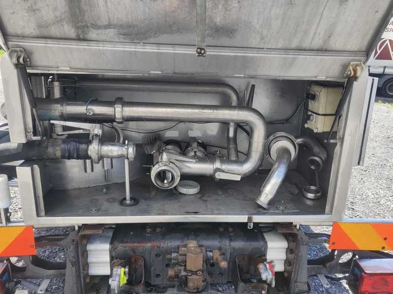 Camion cisternă pentru transport de laptelui Renault Premium 370 DXI - ENGINE REPLACED AND NEW TURBO - VOITH RETARDER - ETA 15000L: Foto 14