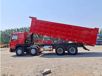 Camion basculantă pentru transport de furaje SINOTRUK HOWO 420 Dump Truck: Foto 4