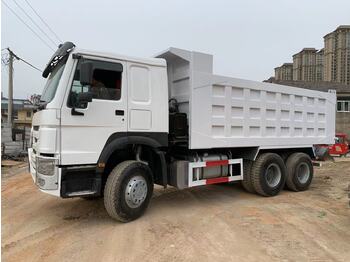 Camion basculantă pentru transport de utilaje grele SINOTRUK HOWO Dump truck 371: Foto 1
