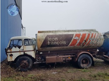 Camion cisternă Volvo F485: Foto 1