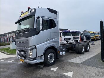 Camion şasiu Volvo FH 16.750 6X4 EURO 6 + RETARDER + DYNAMIC STEERI: Foto 1