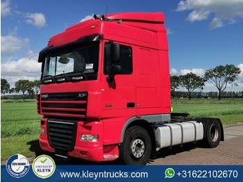 Cap tractor DAF XF 105.460 spacecab intarder: Foto 1