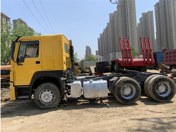 Cap tractor SINOTRUK Howo tractor unit