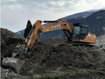 Excavator pe şenile CASE CX210