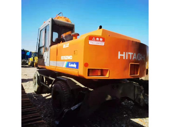 Excavator pe roţi HITACHI EX160WD