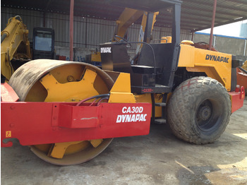 Cilindru compactor pentru asfalt DYNAPAC