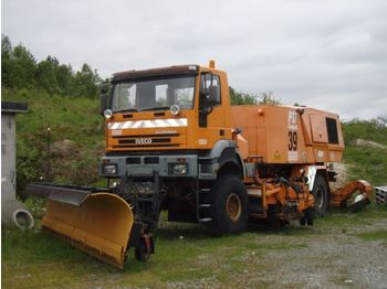 IVECO BUCHER SHØRLING P 17C / RUNWAY BLOWER / PLOW - Maşina comunala